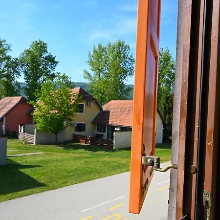 House, Terme Catez 153