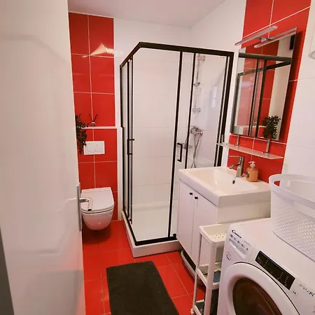 House, Terme Catez 153 *