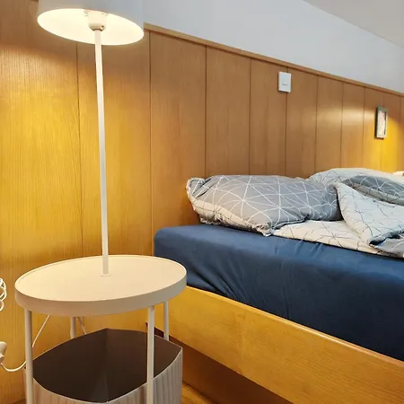 House, Terme Catez 153