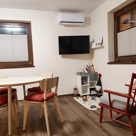 Daire House, Terme Catez 153